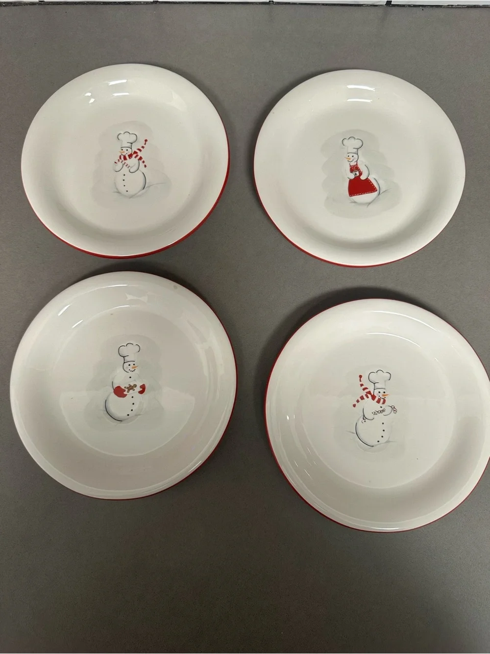 Williams Sonoma Snowman Chef dessert/snack plates set of 4